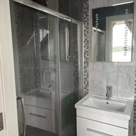 Lough Key Luxury Riverfront Apartment Cootehall Extérieur photo