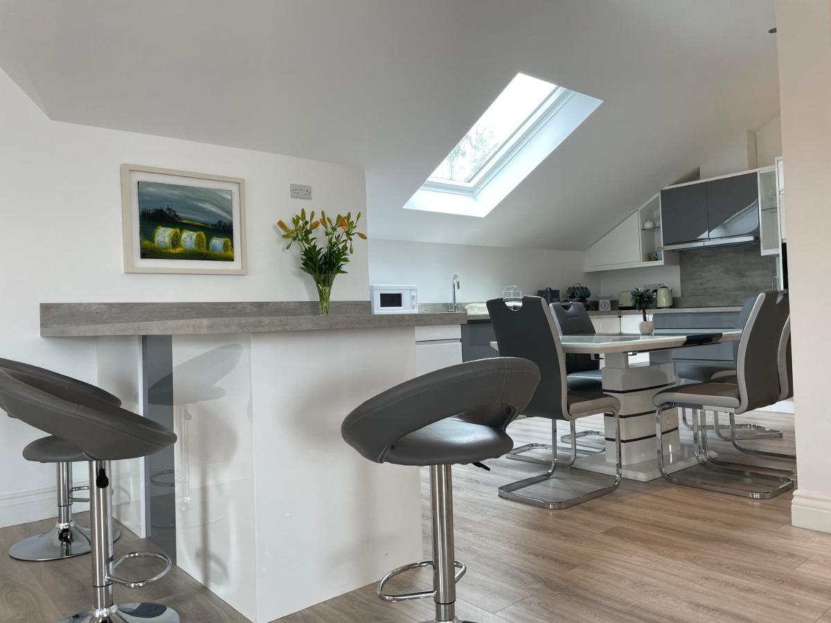 Appartement Lough Key Luxury Riverfront *