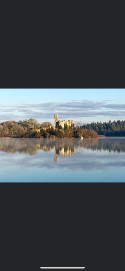 Appartement Lough Key Luxury Riverfront Cootehall