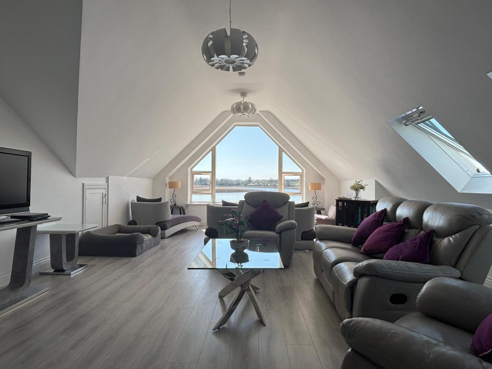 Lough Key Luxury Riverfront